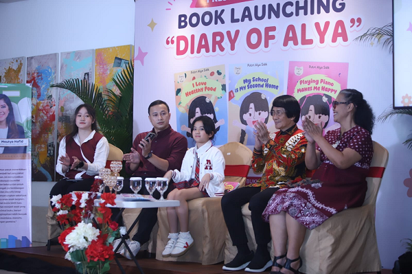alyadiaryofalya.png