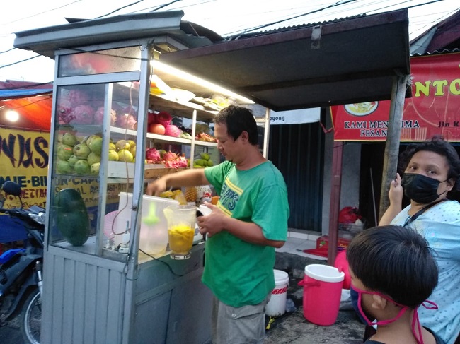 Sop Kaldu Buah di Jakarta Timur Tawarkan Kesegaran Berbuka Puasa sop_nusantara.jpg